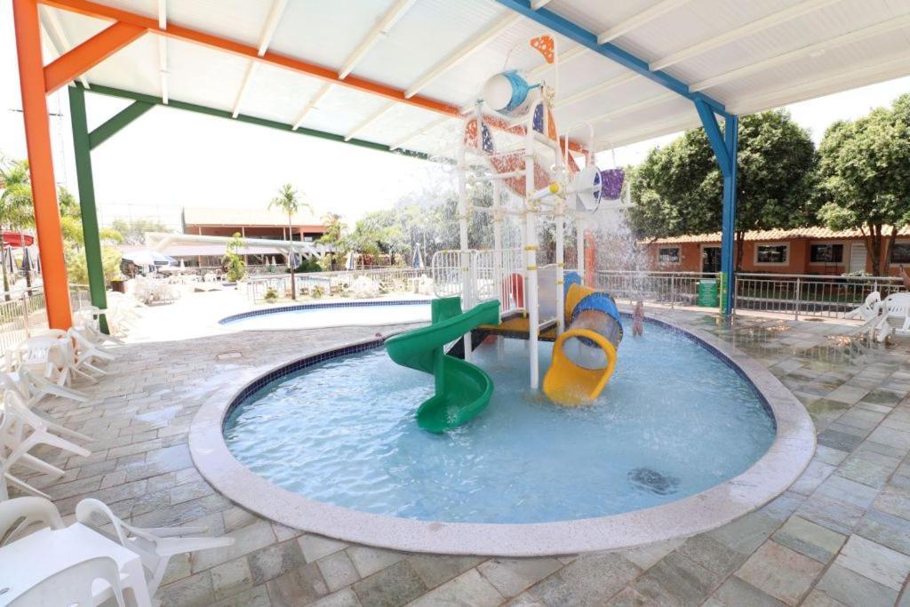 Diroma Fiori - Ap. 002 Apartamento Caldas Novas